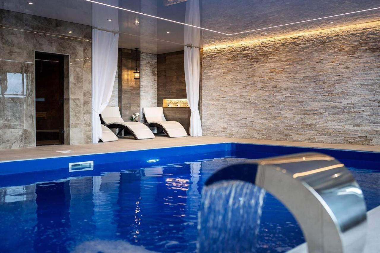 Clwyd Gate Manor Pool Sauna Hottub Cave Wales Ruthin Exteriör bild